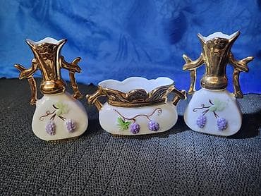 Trodelni nov porcelanski dekorativni set 1920g+. Trodelni set at lalafo.rs Trodelni nov porcelanski dekorativni set 1920g+. Trodelni set