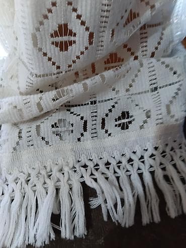 kaputi pull and bear: Bela heklana košulja/tunika od čipkastog pletiva, prozračna i lagana — 3