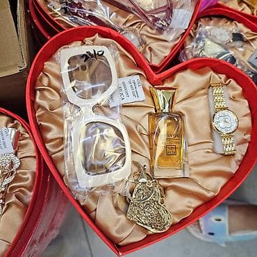 nautilus sat: Poklon setovi u srcastoj kutiji – više varijanti Elegantno aranžirani — 8