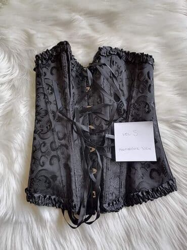 Korseti
Veličina i poluobim na slici
Cena: 2100din na lalafo.rs Korseti
Veličina i poluobim na slici
Cena: 2100din