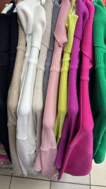 kaputi kasmir: Haljina: 2400 dinara
Kašmir — 4