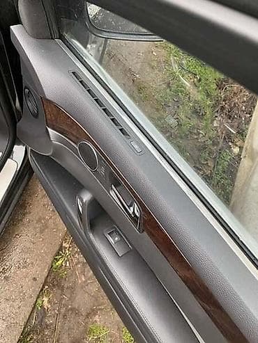 polovna vojna vozila vranje: PHAETON TAPACIRI VRATA ZA VOLKSWAGEN PHAETON | Polovni Delovi za — 4