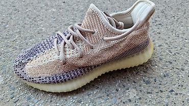 Sandals and flip-flops: Yezzy modeli od 36 do 46 
 4300 din
PK🌛 — 4