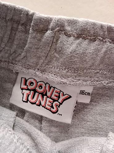 trenerke za dečake: Bermude za dečake Veličina 110-116 cm 5-6 god Cena za oba para 500 din — 2