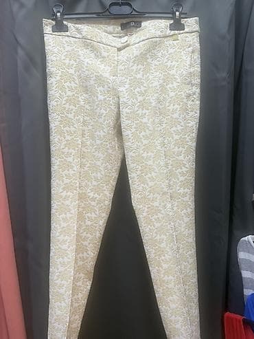 Ženske pantalone LIU•JO – model C14210 T1291, veličina 40. -