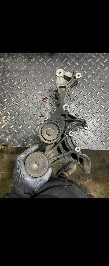spaneri za vezivanje auta: AUDI A4 A6 NOSAC ALTERNATORA I KOMPRESORA KLIME 03G903143D | Audi — 2