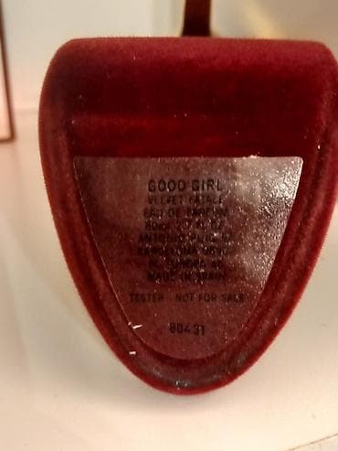 huda beauty massage cream: Good Girl Velvet Fatale Carolina Herrera edp, 80ml
Tester
Samo proban — 2