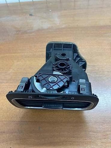 ml auto vrnjacka banja: RESETKA VENTILACIJE ZA VOLKSWAGEN GOLF 6 - 5K0819709D | Resetka — 2