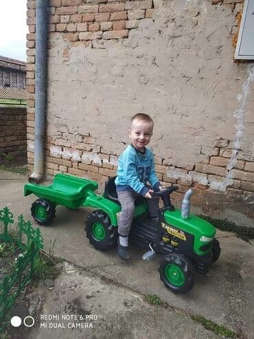 igračke traktori: TRAKTOR NA PEDALE SA PRIKOLICOM 🥰 8000 dinara 🥰 DOSTUPAN PONOVO — 2