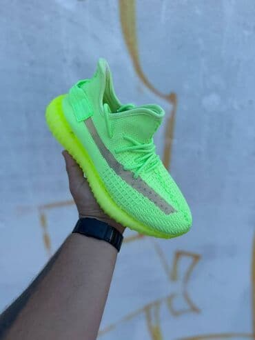 yeezy 350 patike: Patike — 10
