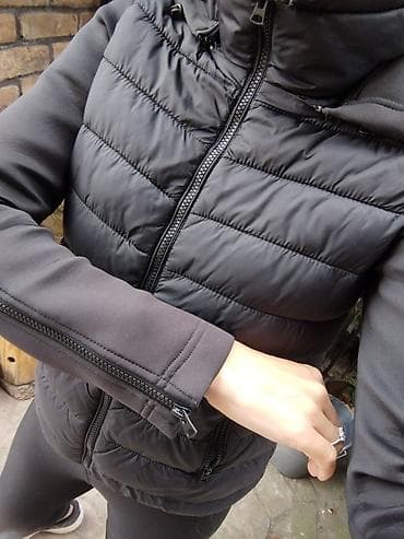 Prošivene jakne: ZARA jakna, veličina S, super očuvana. - Model: kombinacija puf — 2