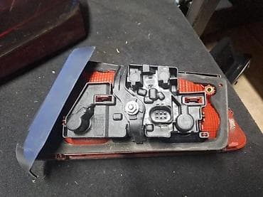 kurbla za motor: STOP SVETLO LEVO A6 8 4G5945093 | Stop svetlo — 3