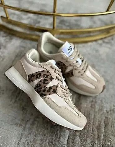 lancome tresor cena: NB Clasic
Cena: 3500din
Brojevi: 36-46
PS✨ — 1