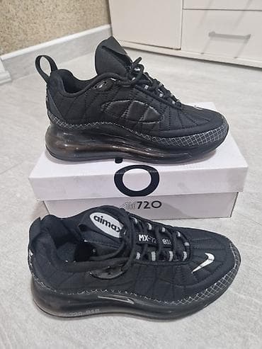 Trainers: Crne patike Air 720 MX‑720‑818 - Model: Air 720, oznaka na đonu — 2