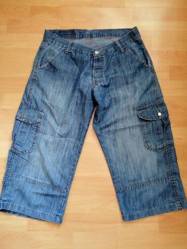 halteri h m: Kratke pantalone texas vel M. Obim struka 76 cm, obim bokova 116 cm — 1
