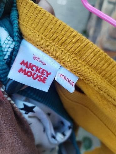koferi za devojčice: Mickey duks devojcice vel 158,164. Duzina 51. Pazuh po 50. Rukavi — 3