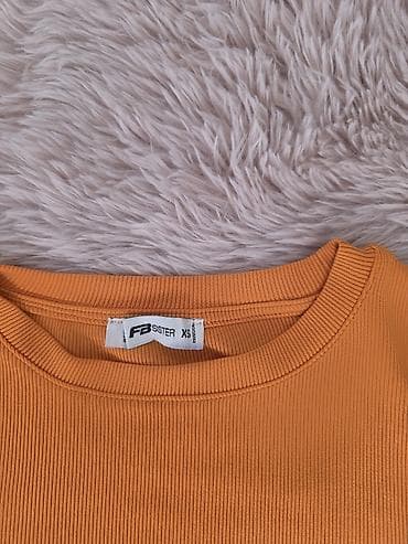 haljinica xs: Majica crop top sa kratkim rukavima. - Materijal:kvalitetan pamuk sa — 4