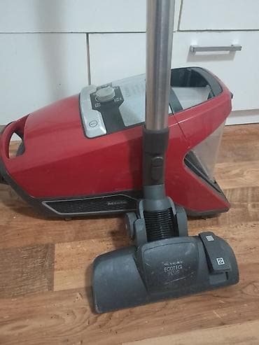 clatronic usisivac: Miele Blizzard CX1 CAT & DOG sa posudom je potpuno ispravan u — 2