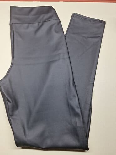 pidzama iz jednog dela: M, Poliester, bоја - Crna, Jednobojni — 1