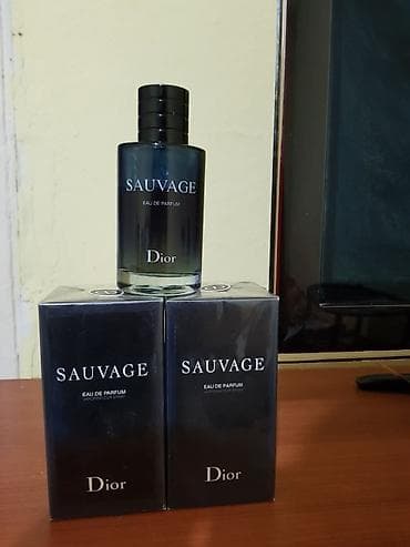 Muški parfemi – premium selekcija 1) Dior Sauvage Eau de Parfum -