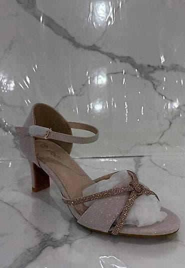 kaisem: Elegantne ženske sandale – više modela
Brojevi
36-41
2550 din
OR💥 — 6