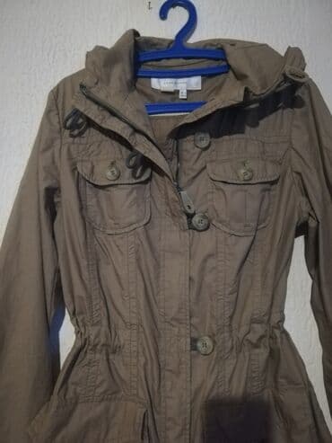 zara krzneni prsluk: Zara mantilic, sa kapuljacom. Mantil je malo nosen, kao nov. Velicina — 2