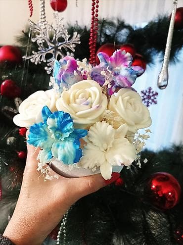 silver cvece: Dekorativni aranžman od sapuna – ručno rađeni cvetovi - Elegantna — 4