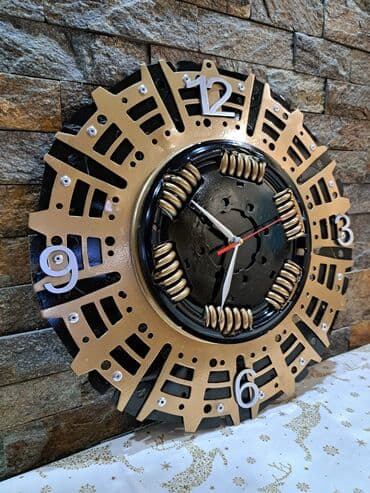 Figure: Zidni sat, Novo — 9