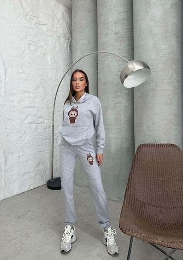 Lepota i nega: Komplet trenerke 
S.m.L.xL — 4