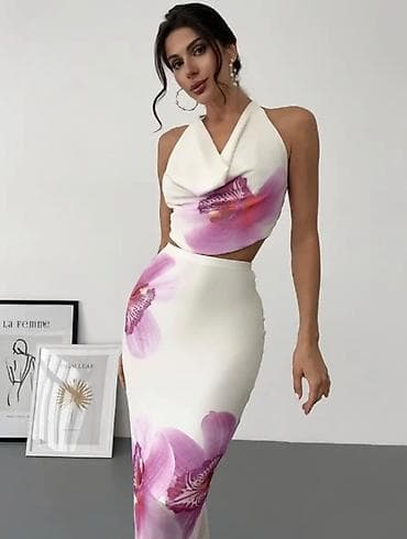 Elegantna dvodelna kombinacija β halter top i uska midi suknja - na lalafo.rs Elegantna dvodelna kombinacija β halter top i uska midi suknja -