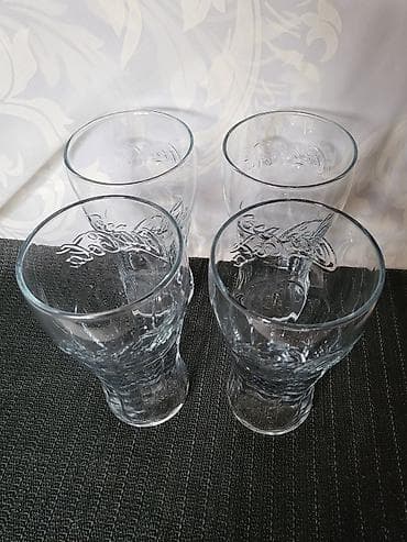 vakum posude: Case nove Coca Cola. Nove case sve na casama odsjaj od svetla — 5