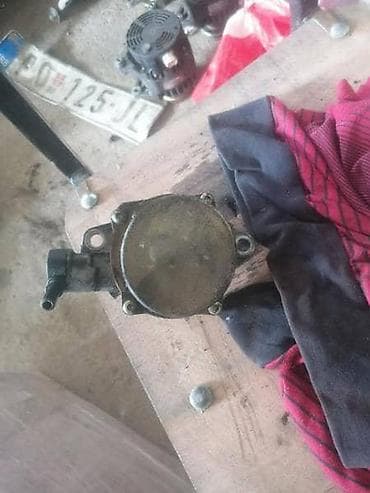 navoz za auto: VAKUM PUMPA ZA FORD FIESTA OD 2002. DO 2007. GOD. | Polovni delovi — 3