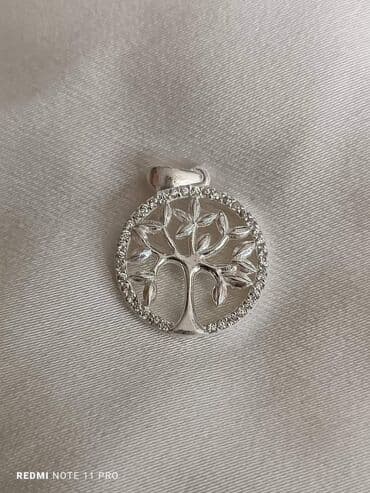 privezak porodica: Privezak ❤ 
❤ drvo zivota ❤ 
❤ 2400 din ❤
❤ prvo uplata pa slanje ❤ — 1