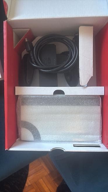 total tv daljinski: Nintendo Switch OLED (belo-crna varijanta) + dodatna oprema - Konzola — 4