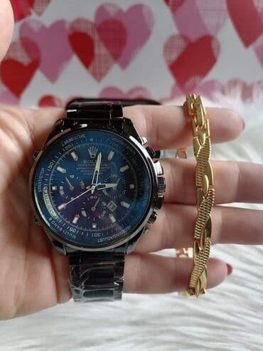 Sat + narukvica
Dobija se u kutiji
Cena: 3400din