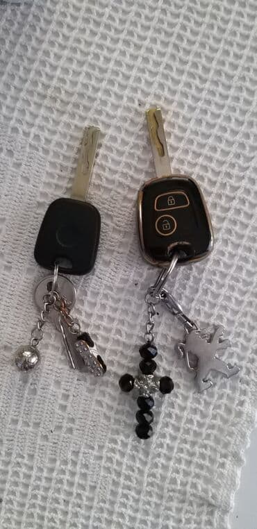 Oldsmobile: Peugeot 307: 2 l | 2004 year 331337 km Limousine — 18