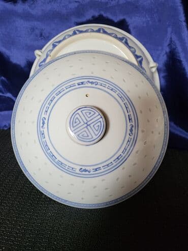vatrostalne posude sa poklopcem akcija: Corbaluk jing dezen,pirincani porcelan iz 70ih. Corbaluk je perfektan — 12