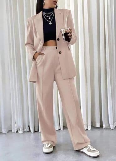 kratki sako i pantalone: Komplet sako I pantalone sa postavom:3600 din — 2