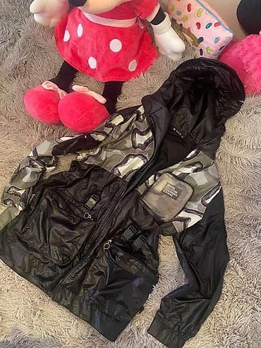 Jeftinoooo nova jakna sve vel samo 1000 din olus poklon gratis na lalafo.rs Jeftinoooo nova jakna sve vel samo 1000 din olus poklon gratis