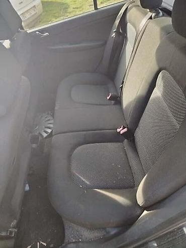 pistaljka za auto: ŠKODA FABIA 2005 KOMPLETAN AUTO ZA DELOVE - KOMPLETAN AUTO U DELOVIMA — 3