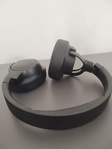 Slušalice sa mikrofonom JBL TUNE 760 NC, crne Slušalice su korišćene
