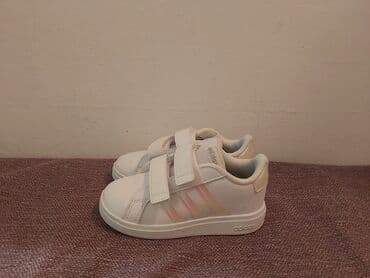 h m obuća: Adidas, Veličina - 26 — 3