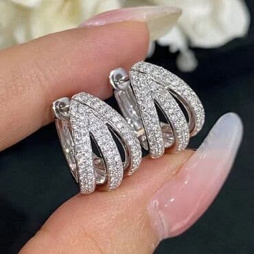 nakit swarovski: ✨Mindjuse 
💫Par 1600 din
💫2 para 1900 din — 19