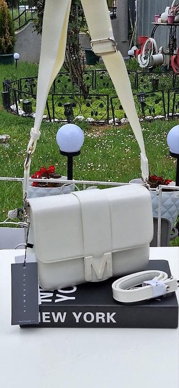 vojni kaiš: 05. Mona torbica A klasa Cena 4700 din Uz torbu dolaze 2 kaisa — 6