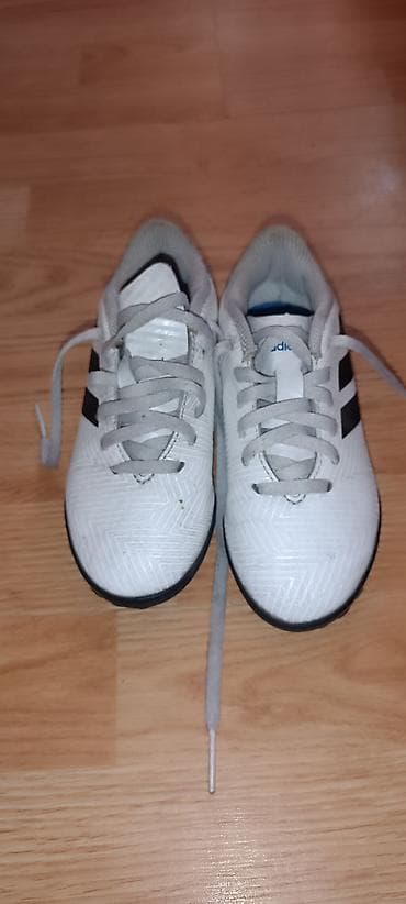 ugg patike bele: Adidas Messi dečje fudbalske patike za veštačku travu (TF/turf). ug 18 — 1