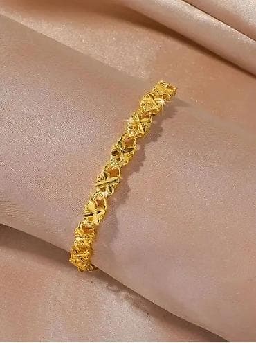 narukvice kao pandora: Zlatne narukvice – dva modela Model 1: - Dizajn: niz sjajnih “X” i — 2