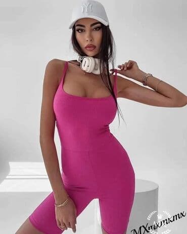 svileni kombinezoni: HIT kombinezoni 
SML
1 za 1700 dinara
2 za 2300 dinara — 3