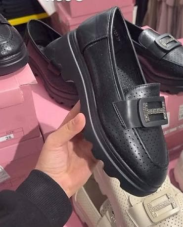 sivo odelo braon cipele: 36- 41 3000 — 2