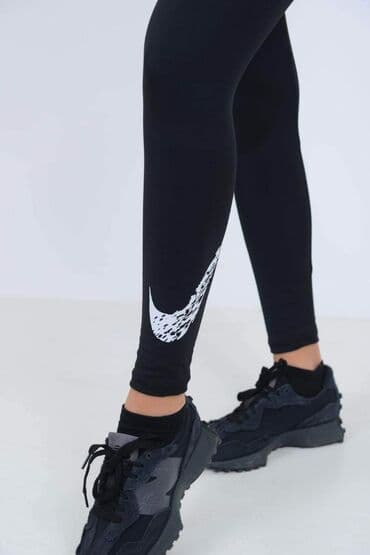 helanke od mokre likre: Helanke mokra likra
 cena 1700
S, M, L, XL — 8