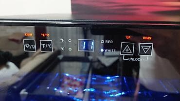 iphone 1: Klarstein vinski frižider – elegantna vitrina za skladištenje i — 5